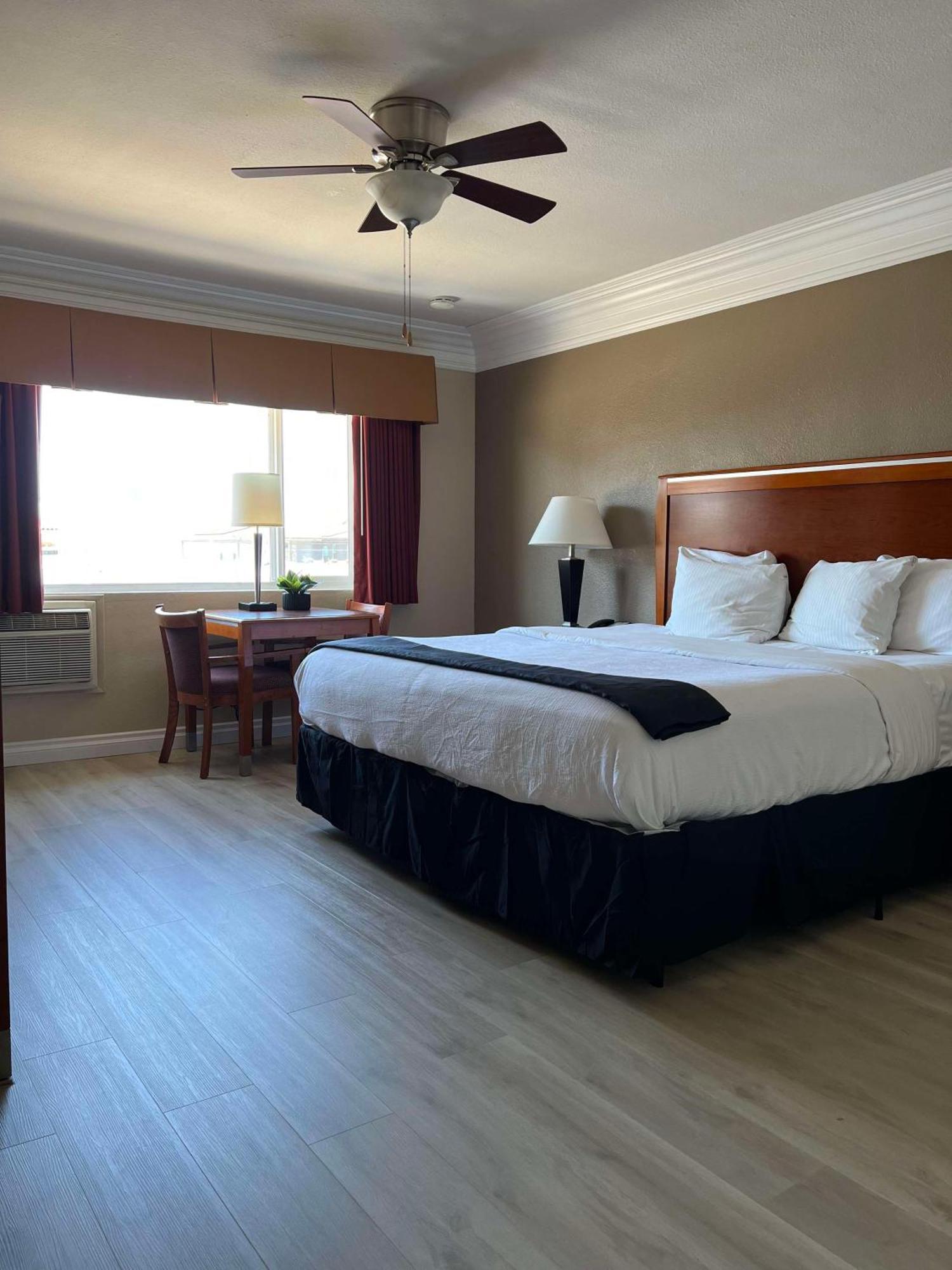 Best Western Tradewinds Morro Bay Buitenkant foto