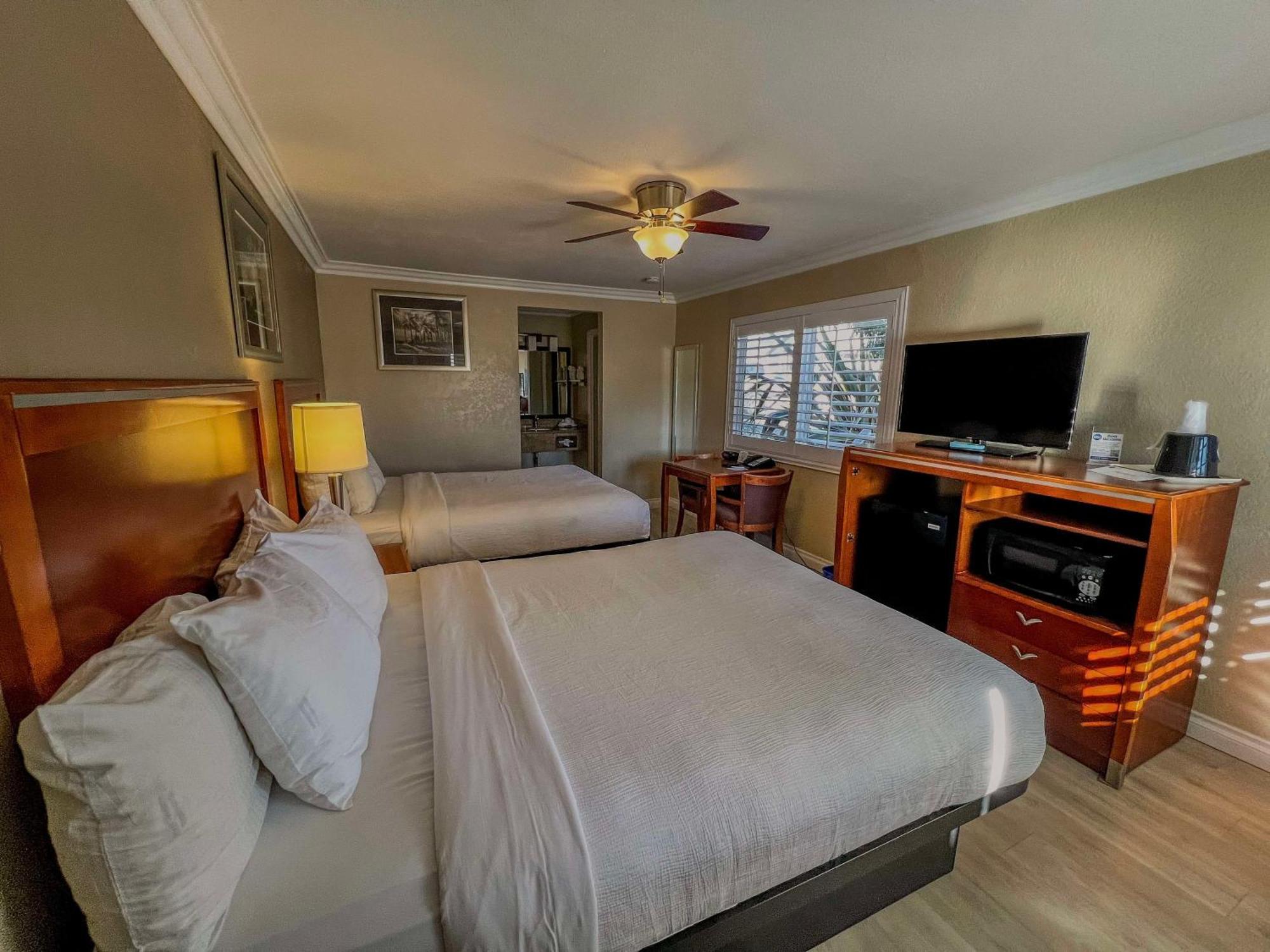 Best Western Tradewinds Morro Bay Buitenkant foto