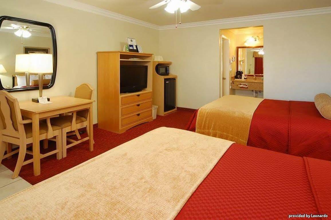 Best Western Tradewinds Morro Bay Buitenkant foto